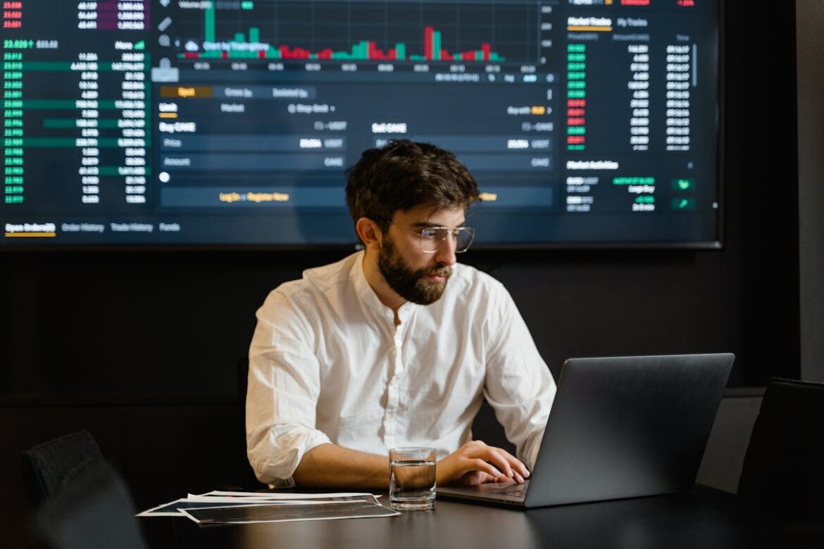 e-Kimolia: Online Advertising vs SEO — Where to Invest Your Budget