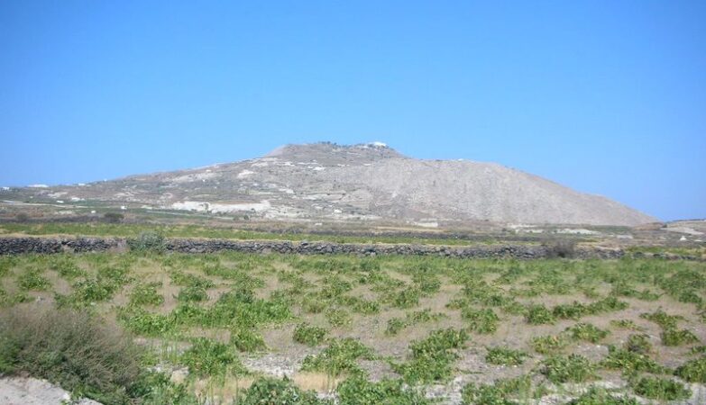 Greek Wine & Vineyards: A Traveller's Guide
